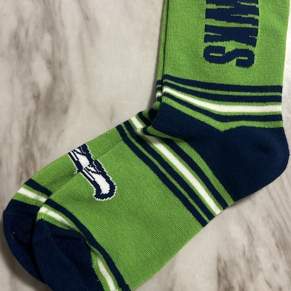 NFL Seattle Seahawks Socks New With Tags - Picture 3 of 9